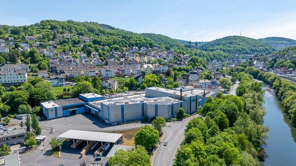 Drohnen-Luftaufnahme: Betriebsgelände im Sauerland – freiwerk